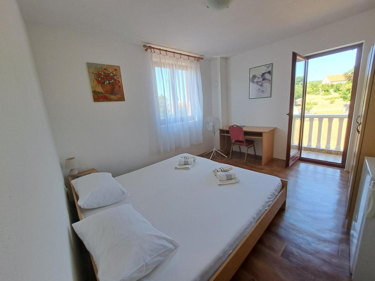 Kuca Za Odmor Dolovi Hotel Golubic  ภายนอก รูปภาพ